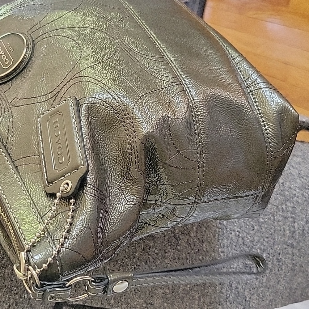 Coach Shoulder Tote Bag, Green, EUC - Picture 4 of 15